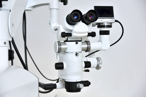 Microscope pour microchirurgie